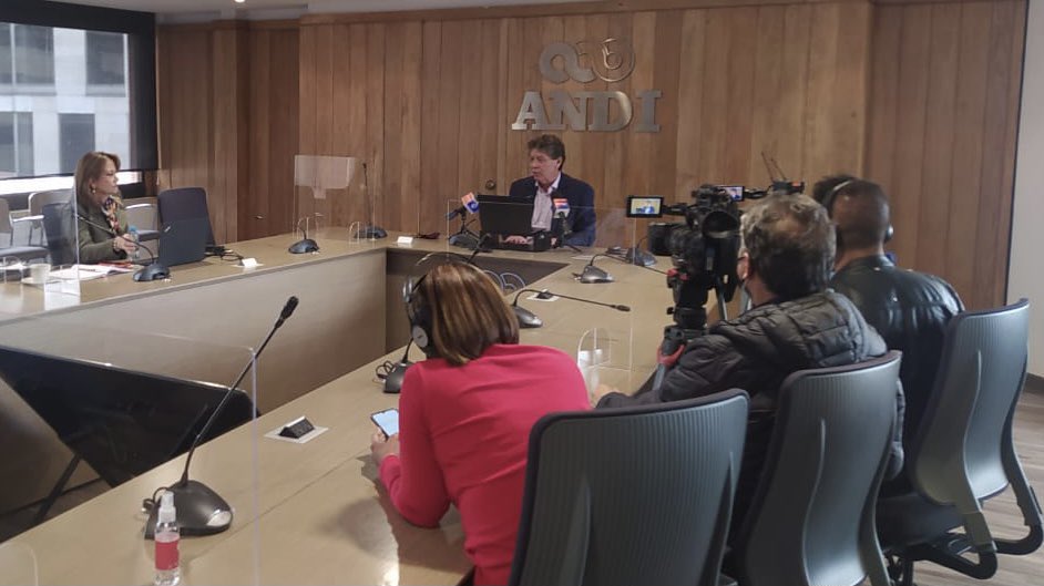 Rueda de prensa vacunas