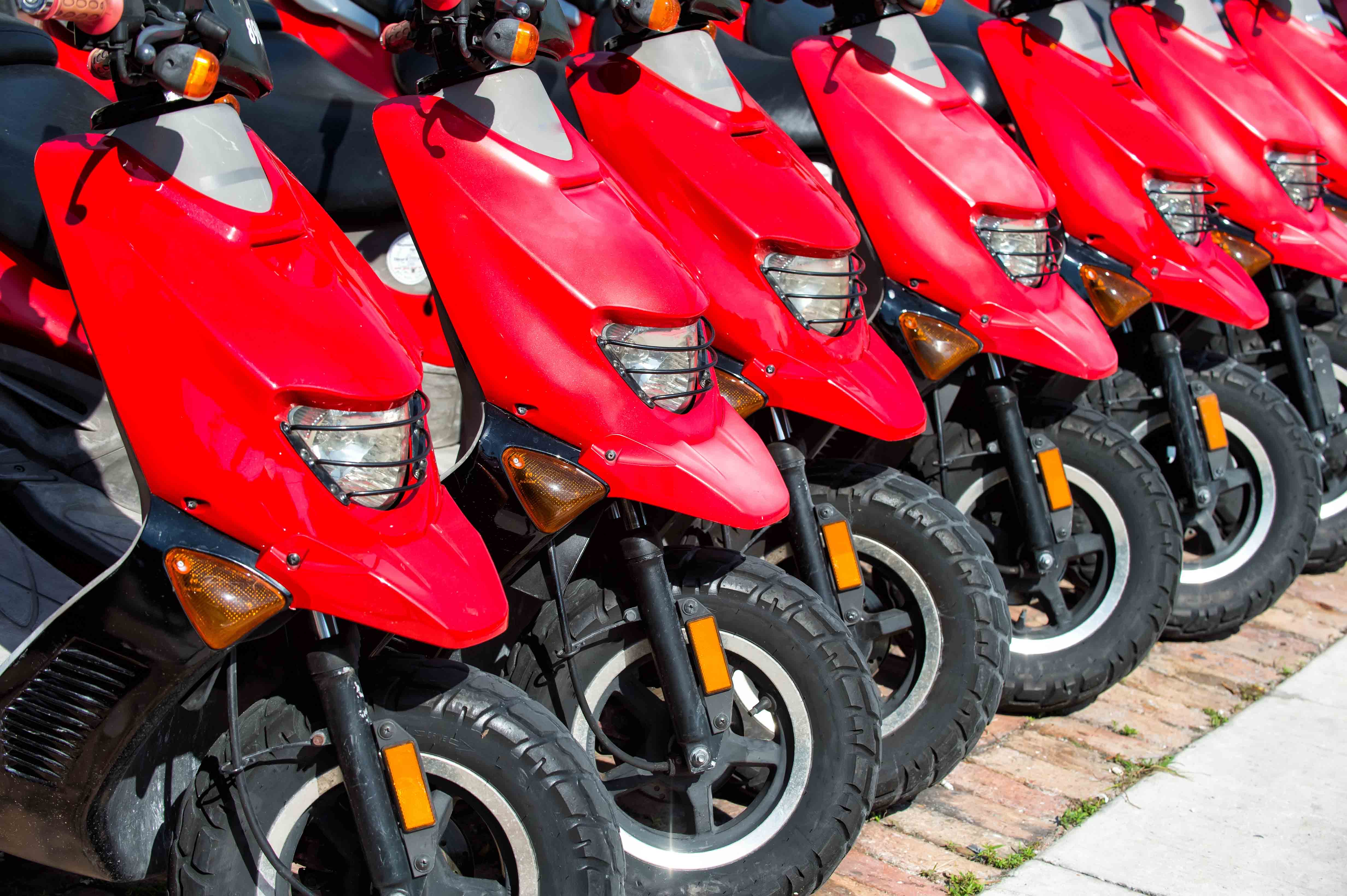 Motos